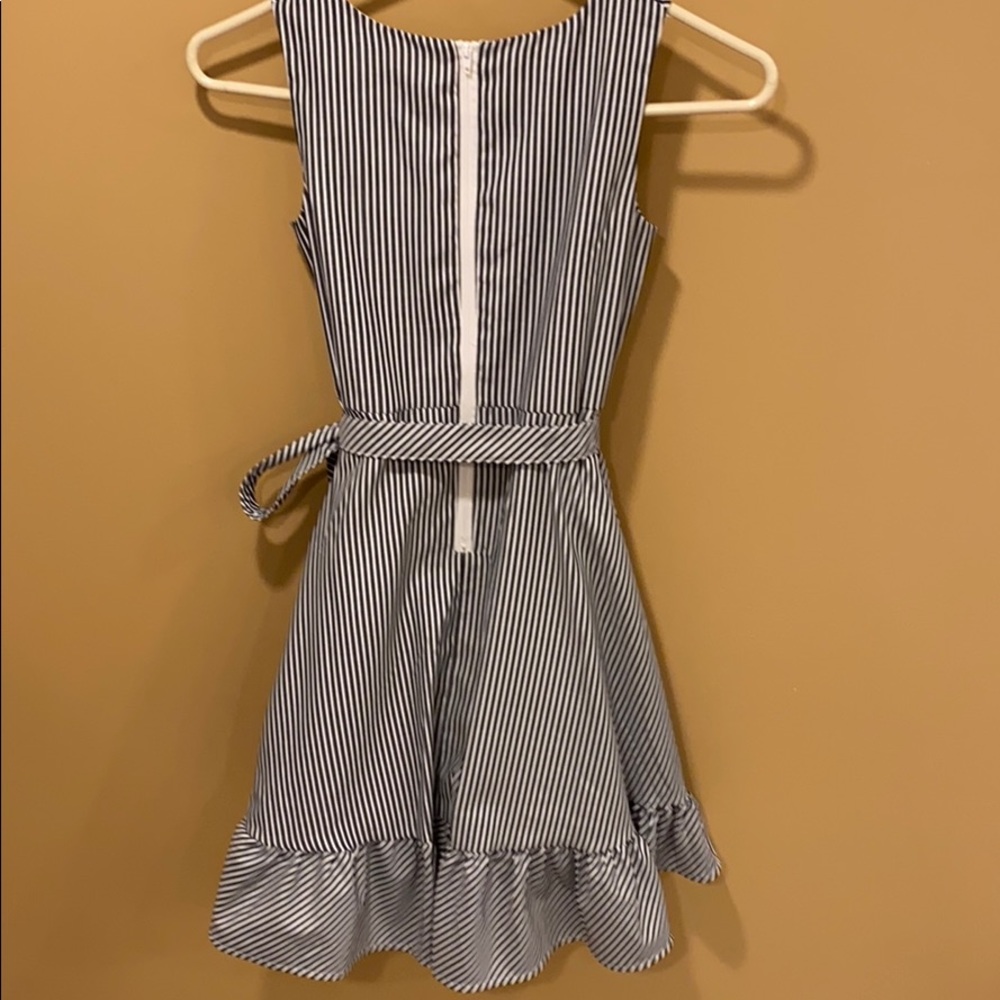 LAVENDER SLEEVELESS DRESS - Picture 4 of 6